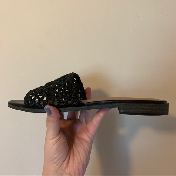 Universal Thread // Black Sandals - Picture 3 of 6